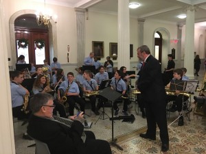 Carmine at State House with Sudbury Curtis Middle School students #2
