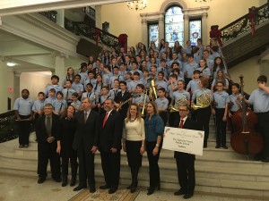 Carmine at State House with Sudbury Curtis Middle School students
